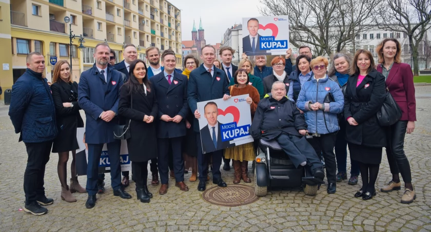 Poseł Michał Jaros w Legnicy zagrzewał do walki o miasto, powiat i Dolny Śląsk 