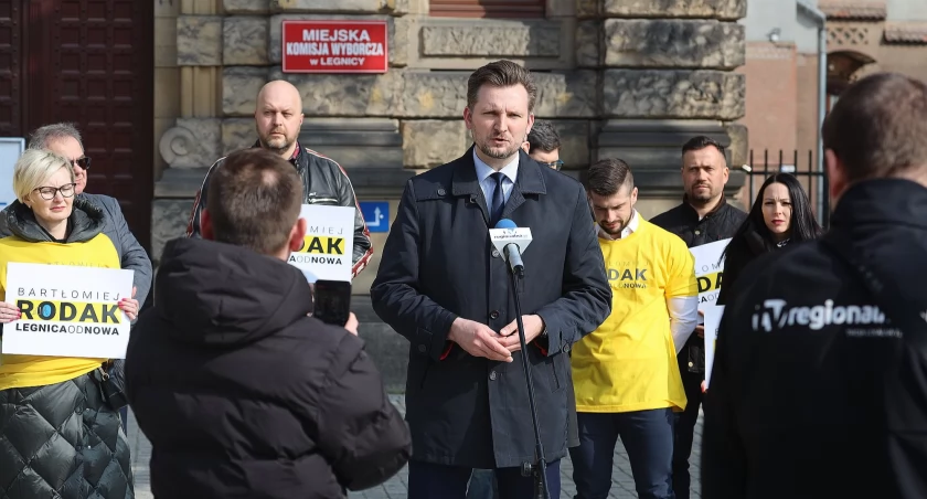 Kto idzie z Bartłomiejem Rodakiem do wyborów w Legnicy?