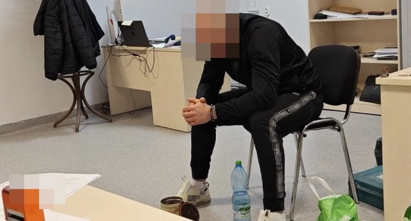 Złodzieje samochodów wpadli na gorącym uczynku
