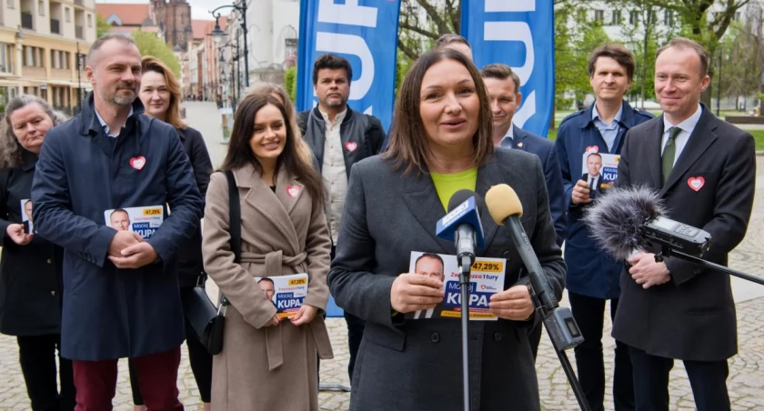 Głos za Kupajem od wicemarszałek Sejmu i przyszłego marszałka Dolnego Śląska