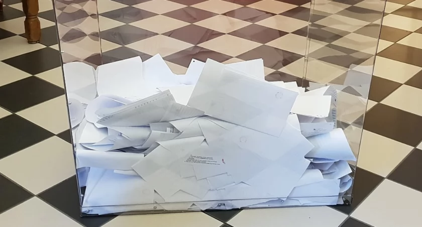Druga tura wyborów samorządowych. Niska frekwencja