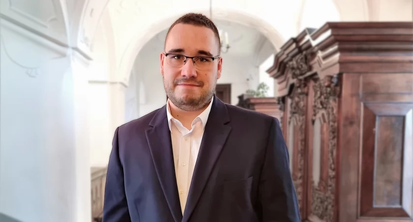 O powojennym życiu w Legnicy - nowa książka Marka Żaka