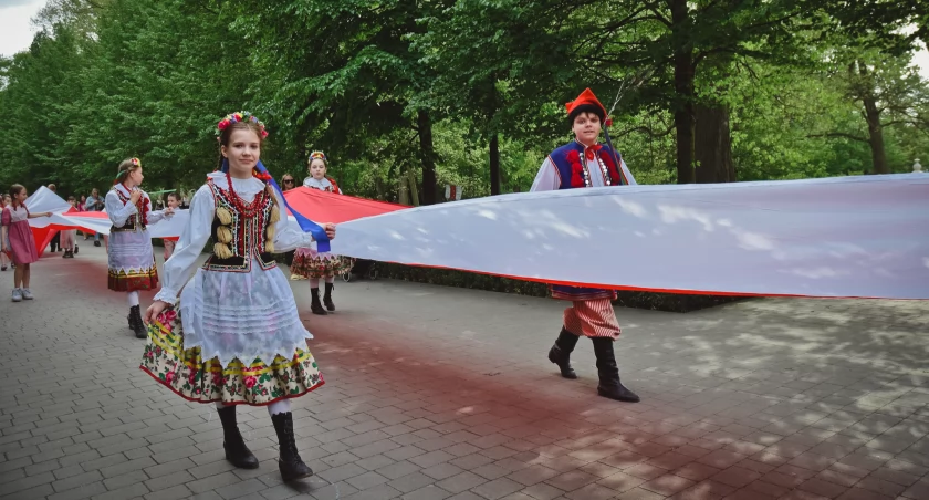 Dzień Flagi w Legnicy - galeria zdjęć