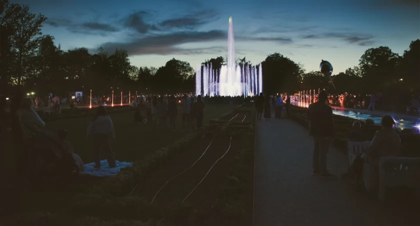 Fontanny w parku ruszyły - plan godzinowy pokazów na najbliższe miesiące (foto)