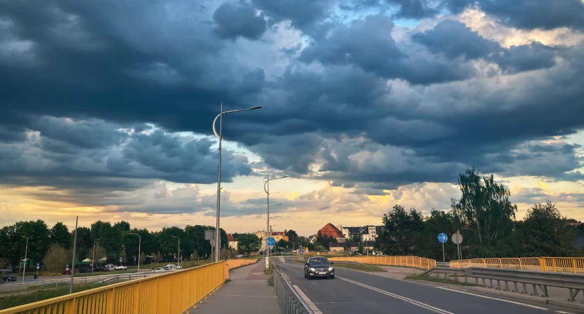 Ostrzeżenie o nadciągających burzach 