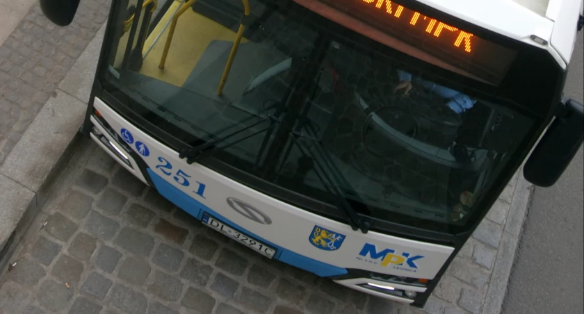 MPK wyjaśnia: kontroler zachował się prawidłowo, pasażerka nie miała biletu