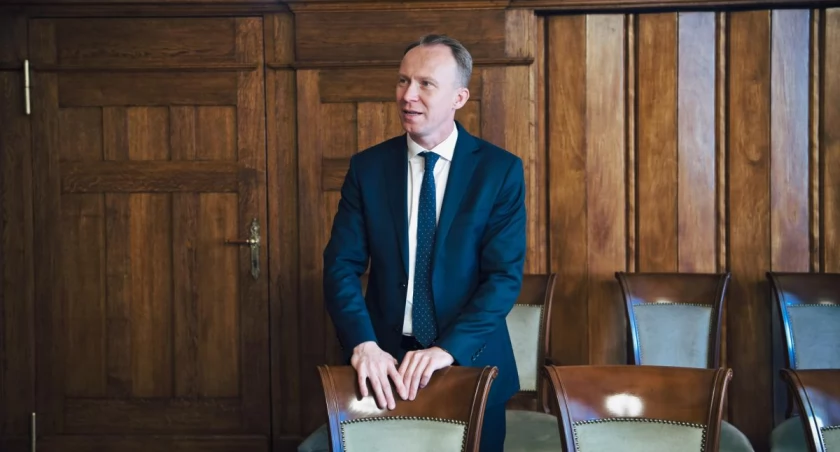 Kiedy nieodpłatna komunikacja miejska? Prezydent Legnicy odpowiada