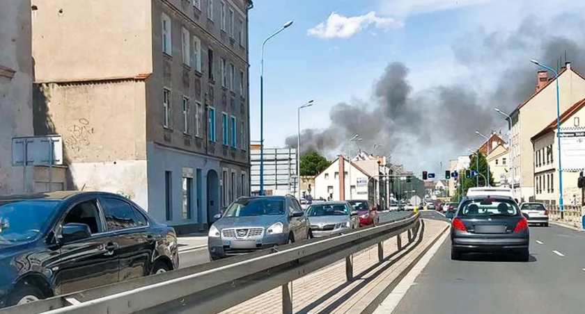 Pożar w mieszkaniu kamienicy przy ulicy Krętej