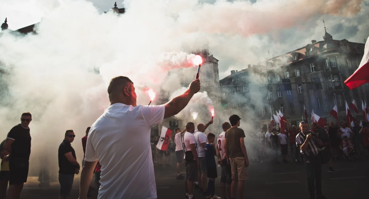 Godzina „W” - legniczanie oddali hołd bohaterom Powstania Warszawskiego (FOTO)
