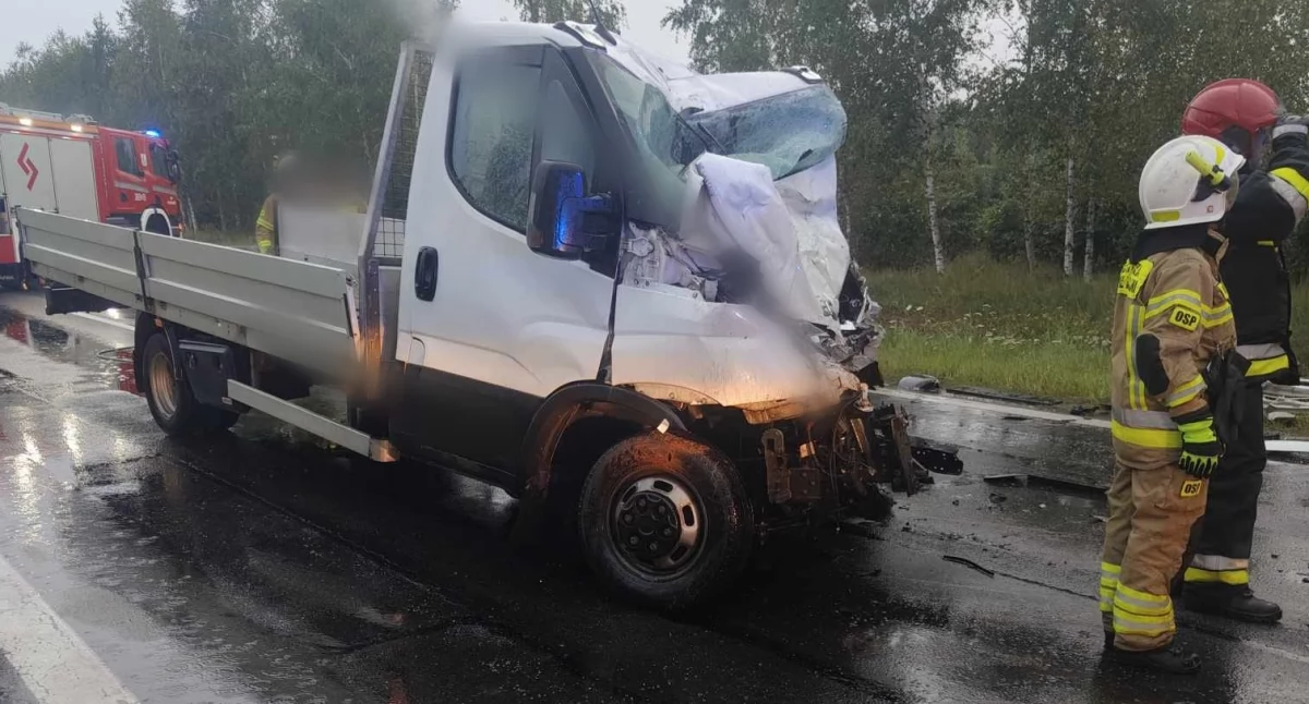 Tragedia na drodze pod Prochowicami. Zginął kierowca