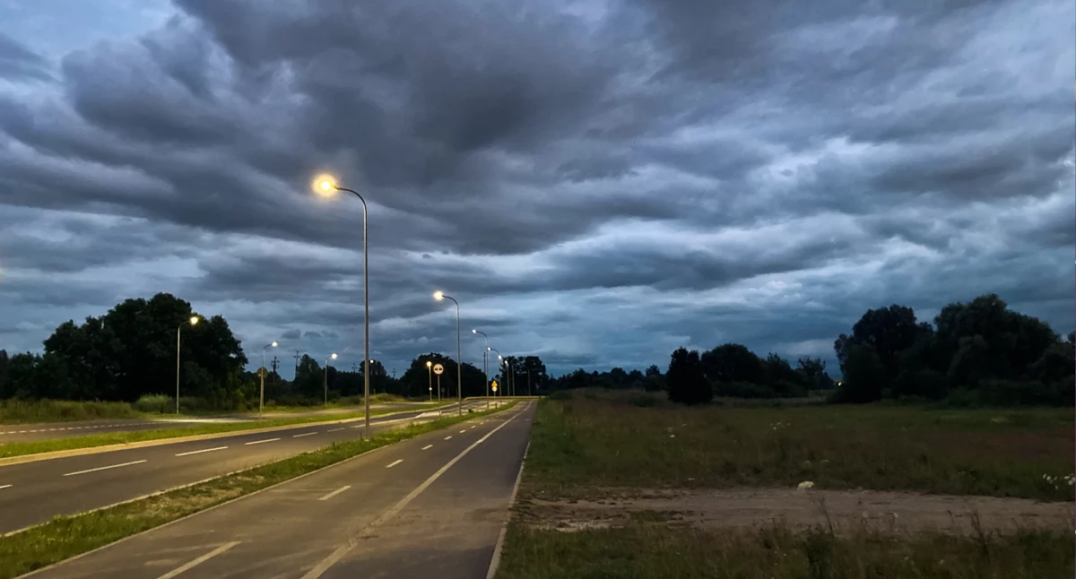 W nocy mogą przyjść burze - ostrzeżenie meteo