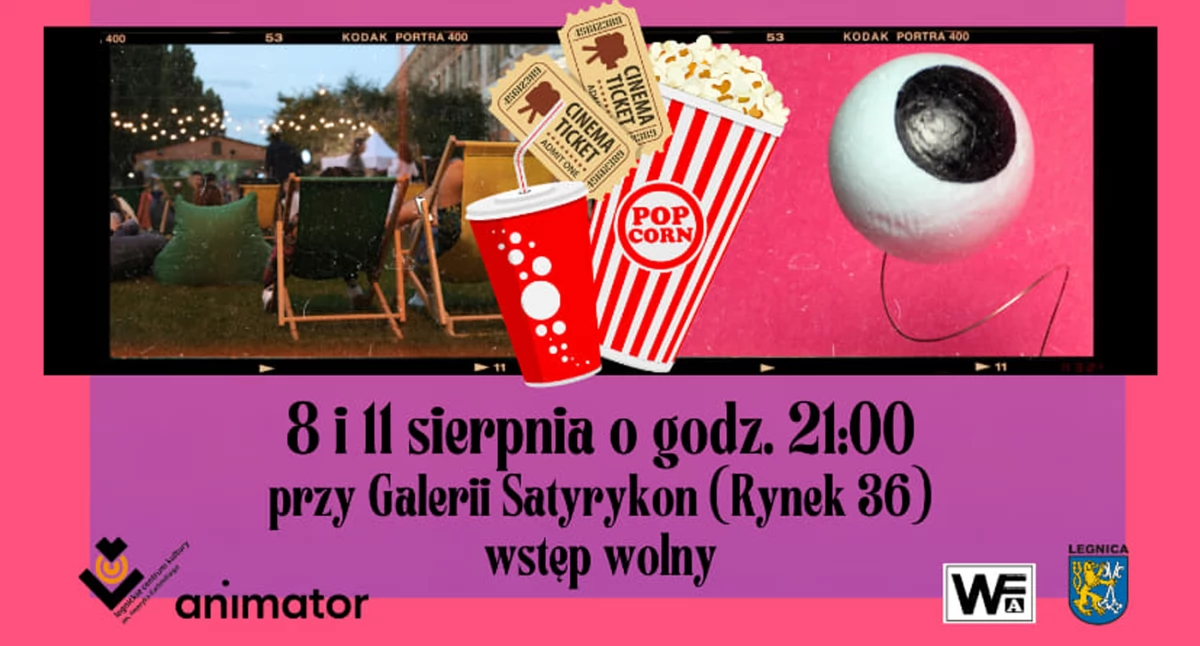 Kino plenerowe przy Galerii Satyrykon