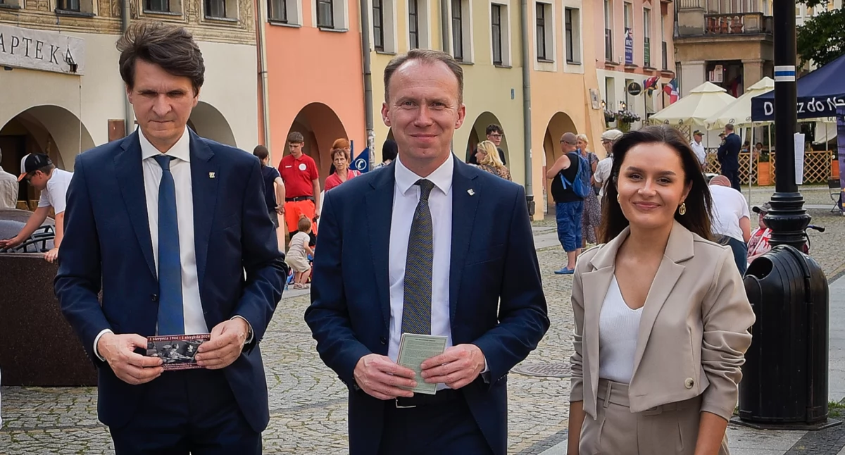 Umów się na spotkanie z Prezydentem Legnicy i jego zastępcami
