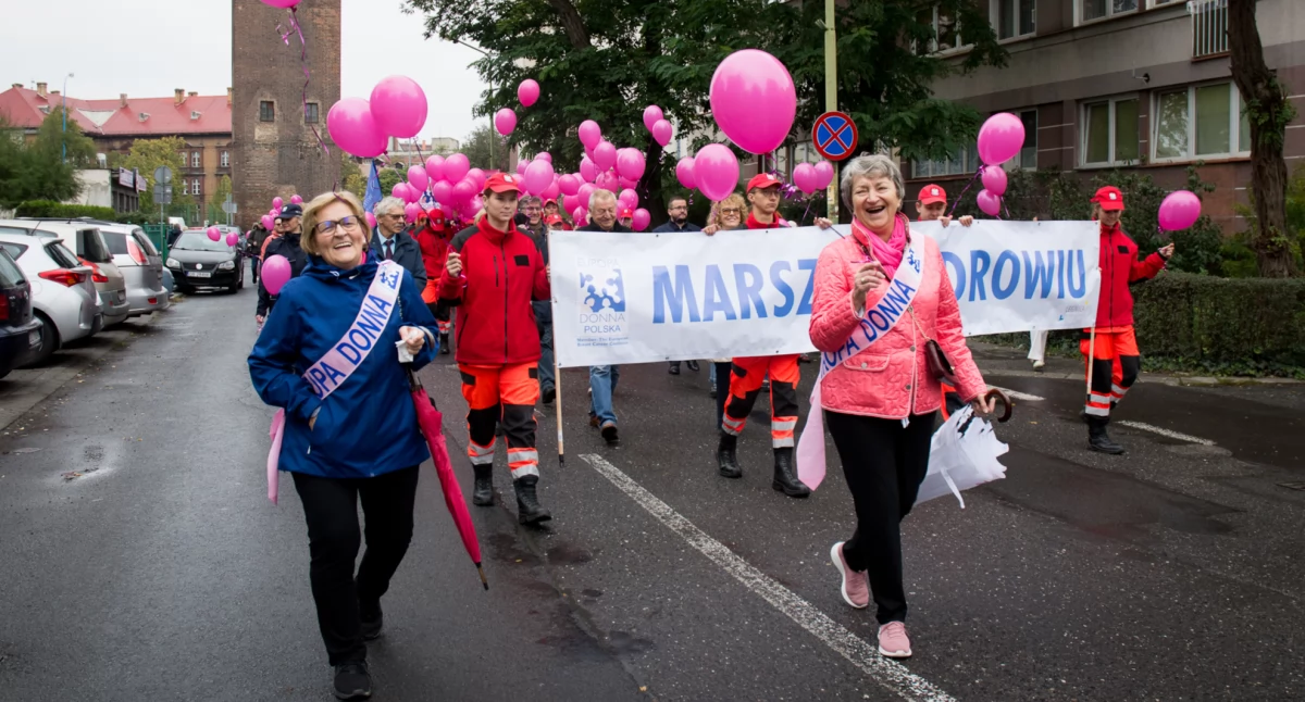 Rozśpiewany Marsz ku Zdrowiu przeszedł ulicami Legnicy (FOTO)