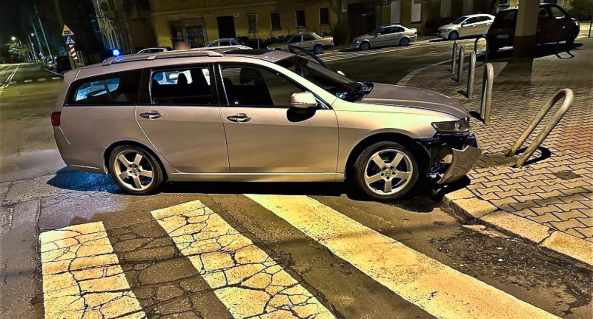 Pijany i po narkotykach wjechał w słupek - prawo jazdy miał od miesiąca