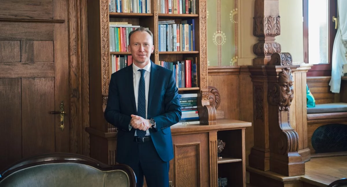 Prezydent Legnicy złożył życzenia nauczycielom z okazji ich święta 