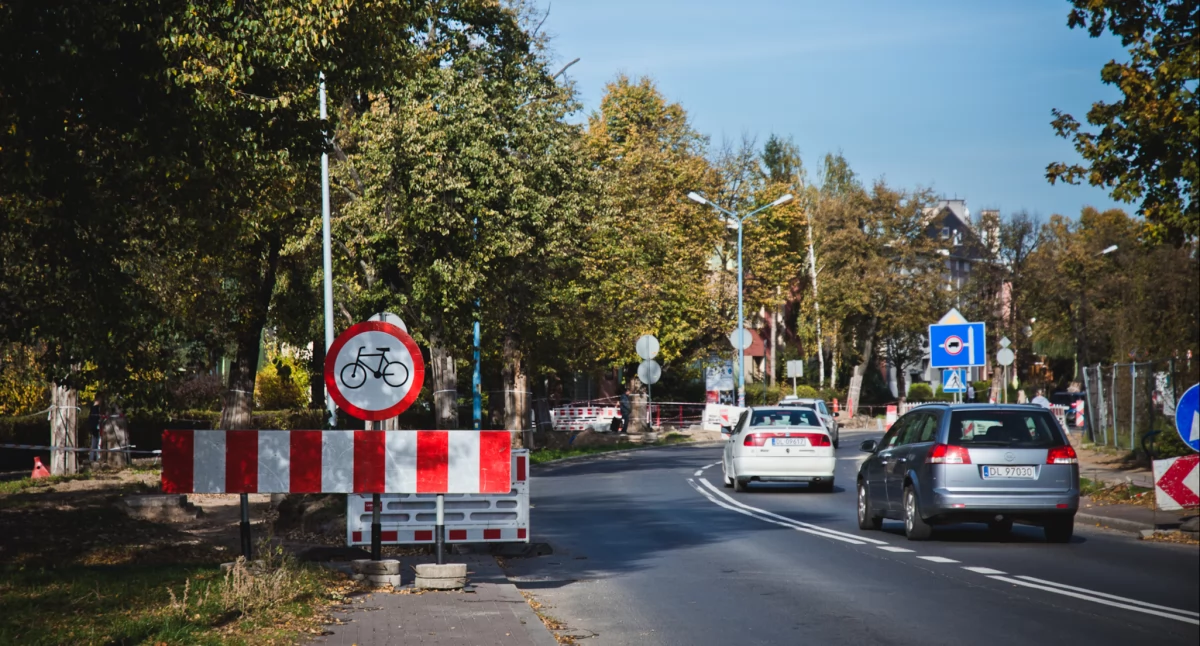 Zmiany w organizacji ruchu na al. Rzeczypospolitej