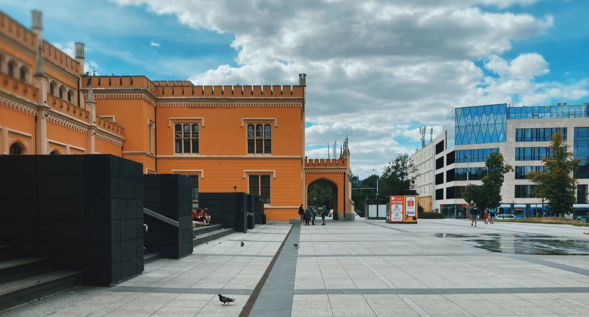 Czy będzie nocny pociąg z Wrocławia do Legnicy w weekendy? 