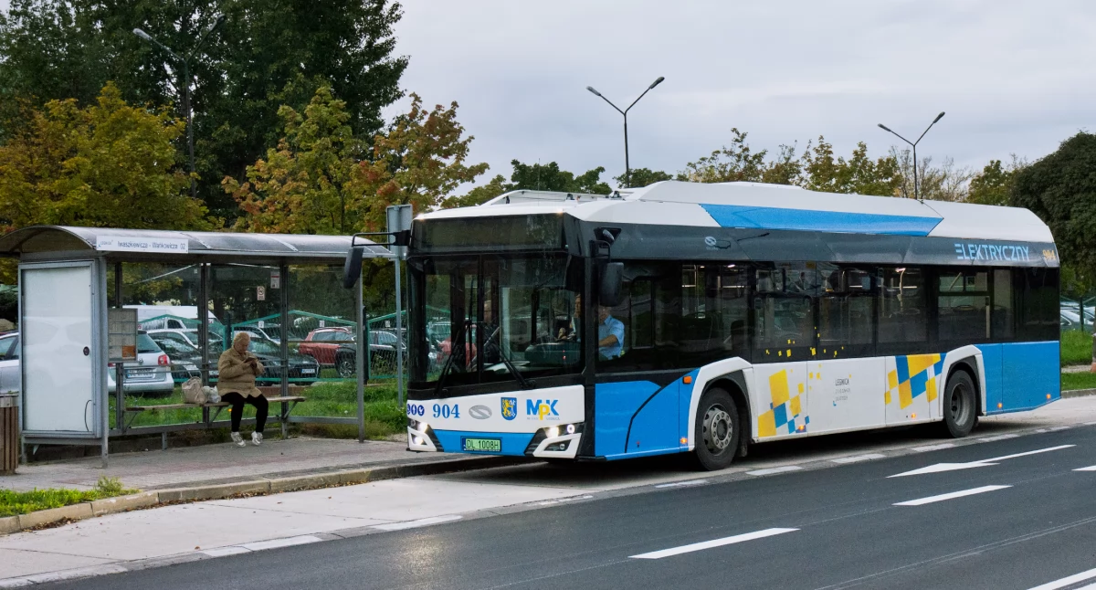 Bilety okresowe MPK a Legnicka Karta Miejska 