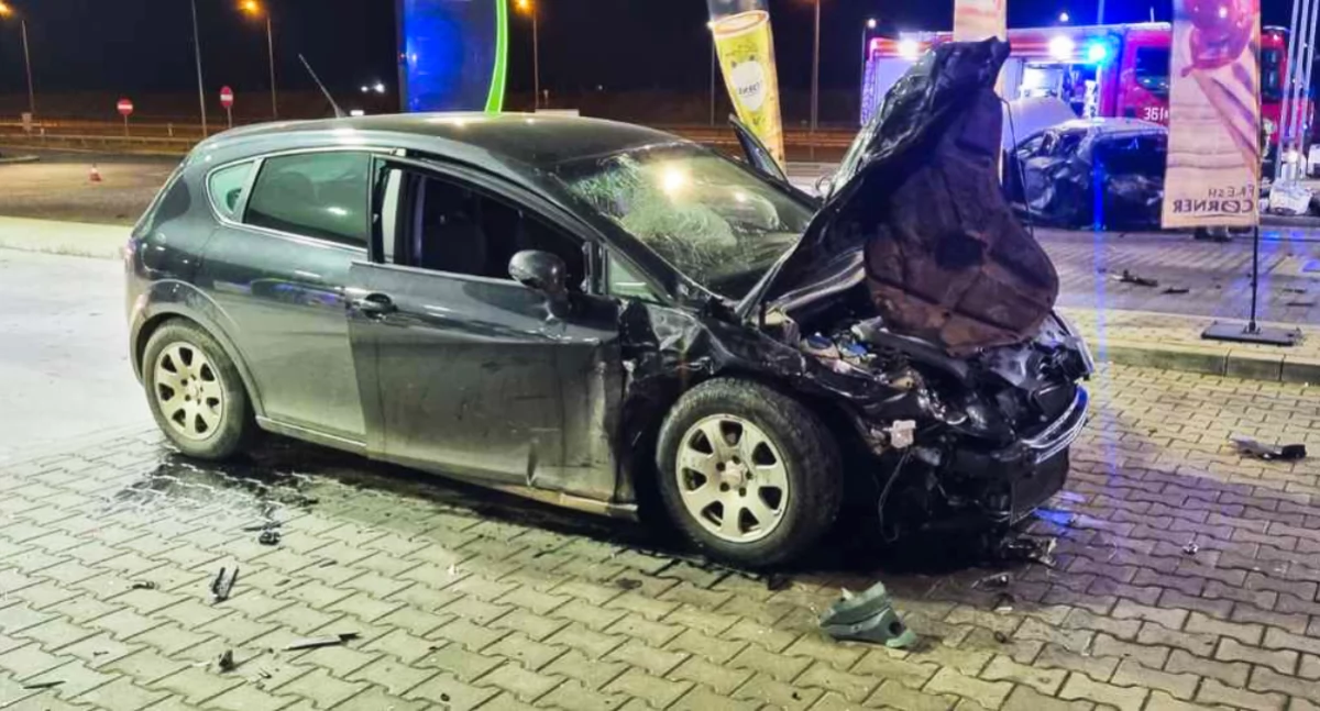 21-latek stracił panowanie nad rozpędzonym autem