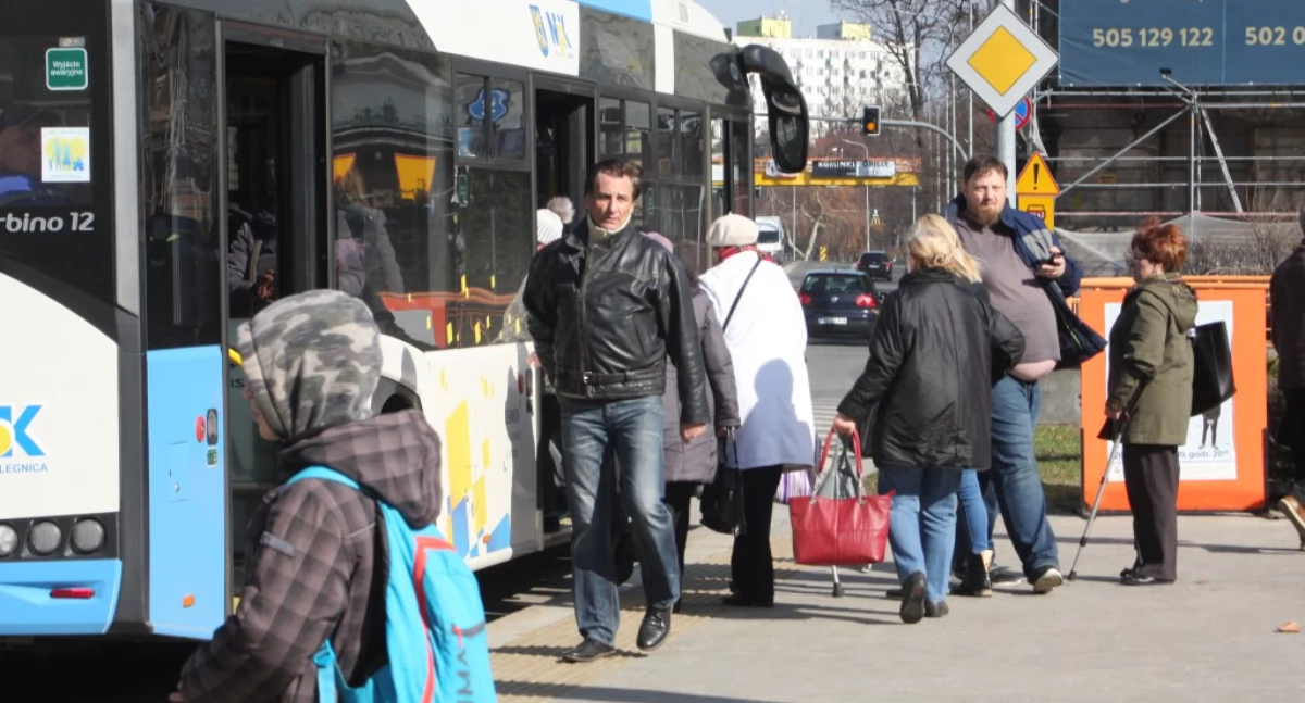 Jest zgoda: darmowa komunikacja dla dzieci i seniorów od 1 stycznia 2025 r!