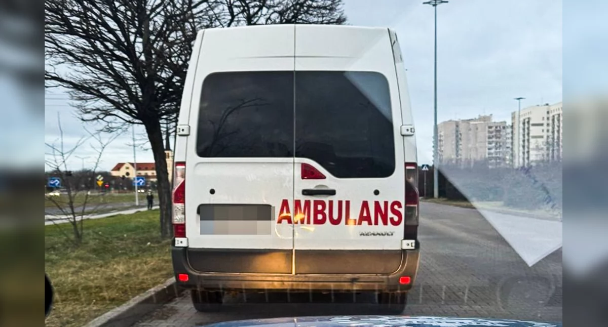 Kierowca pojazdu sanitarnego został zatrzymany 