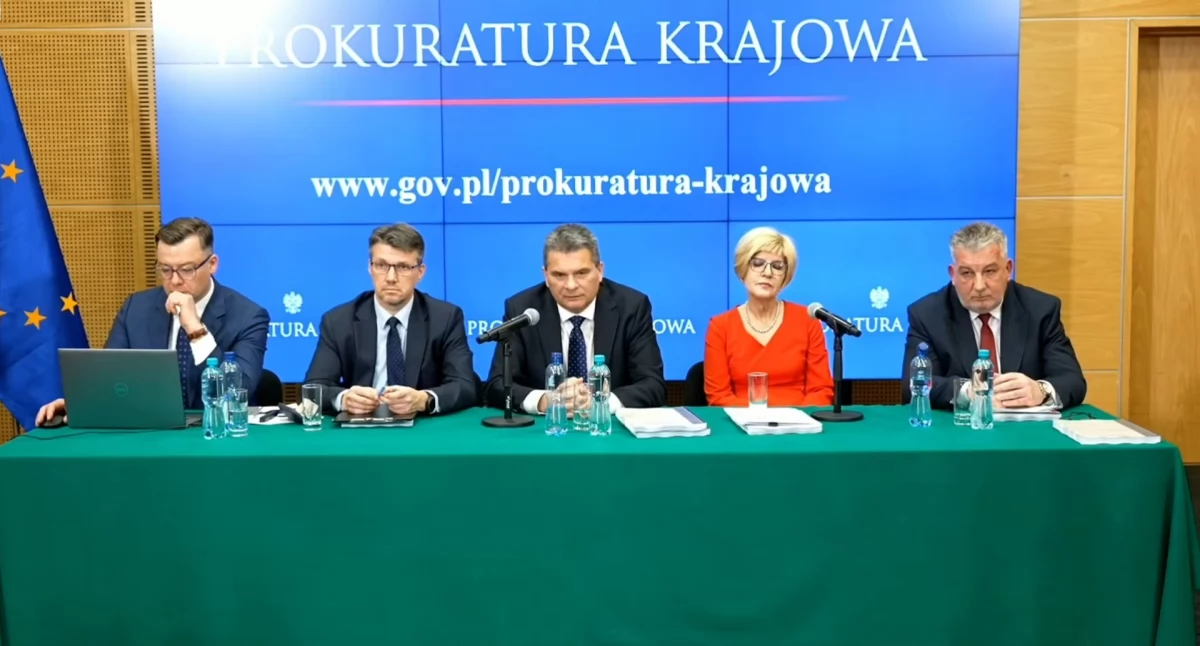 Prokuratura Krajowa chce śledztwa w sprawie hospitalizacji męża Elżbiety Witek 