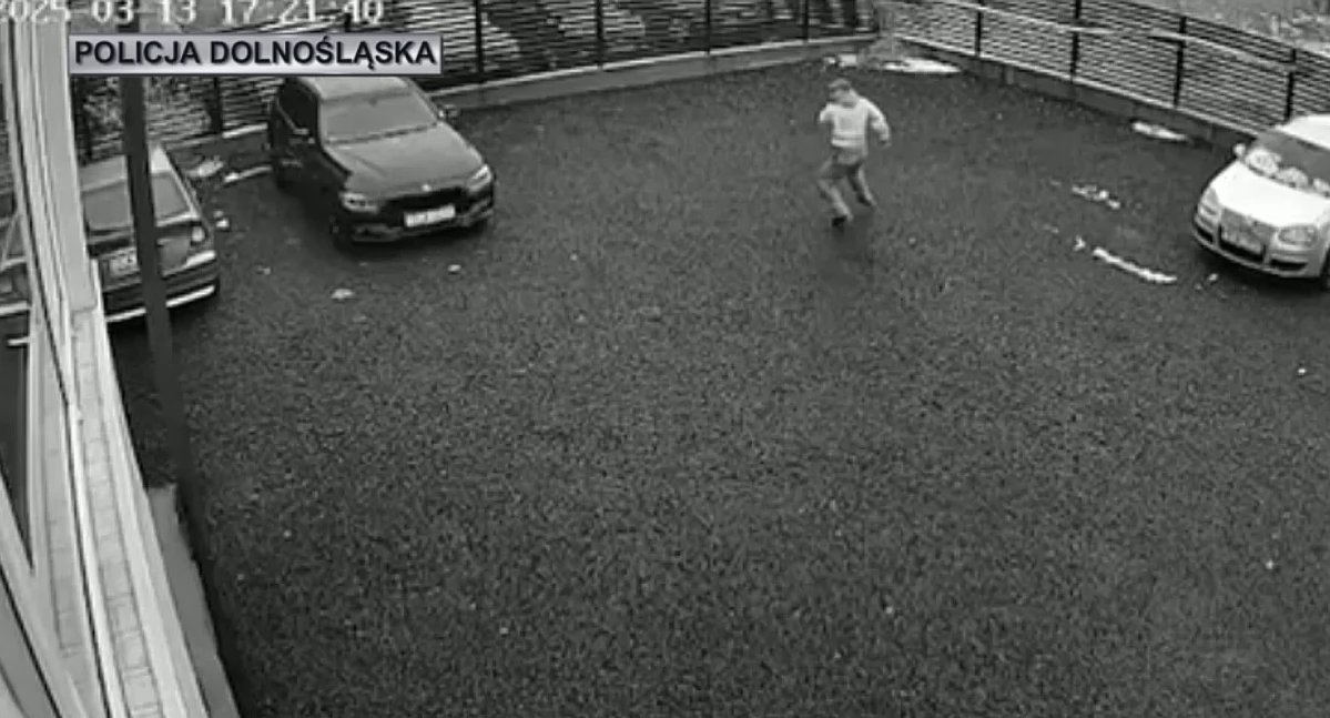 Kierowca i pasażer pegueota zatrzymani. Obaj mieli sporo na sumieniu