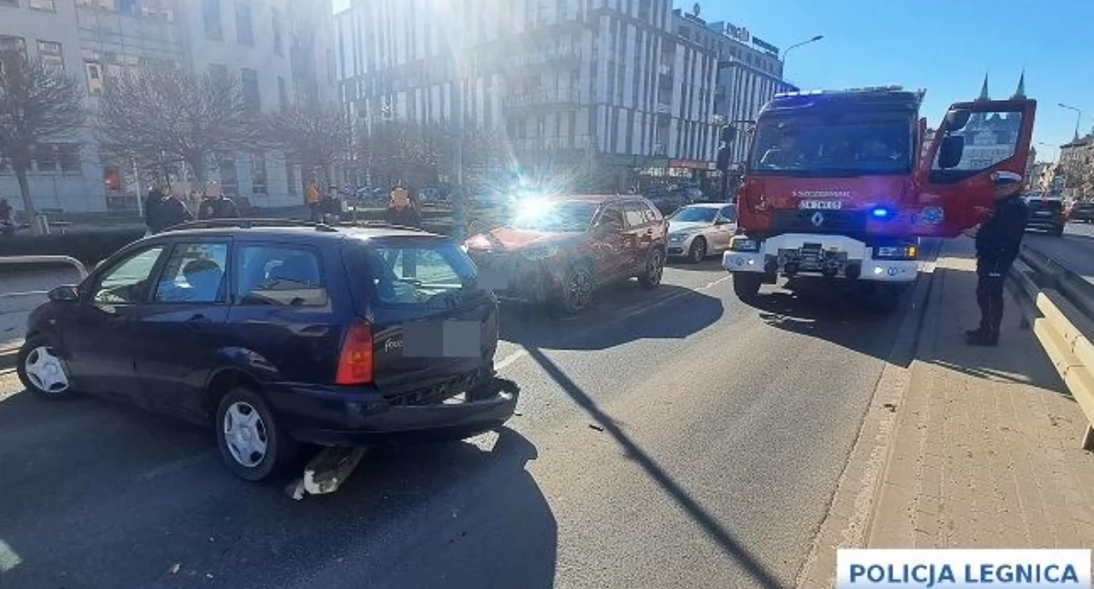 Kolizja na Wrocławskiej - droga jest zablokowana 