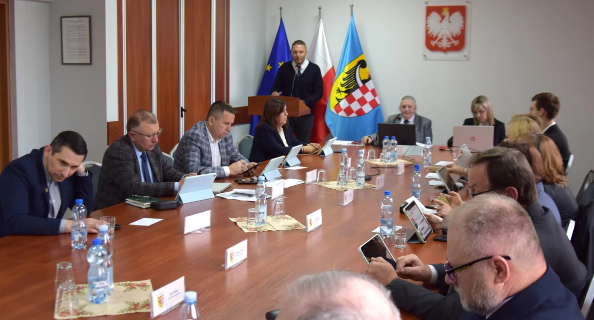 XI sesja Rady Powiatu Legnickiego 