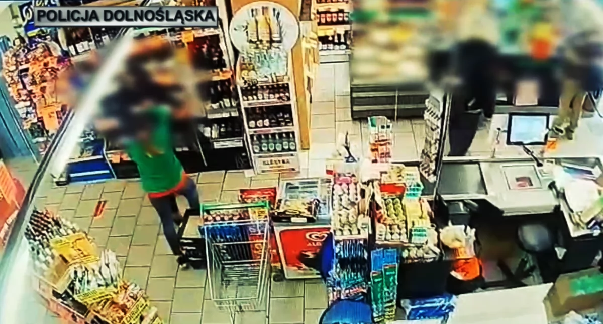 Kierowniczka sklepu ujęła parę złodziei (FILM)
