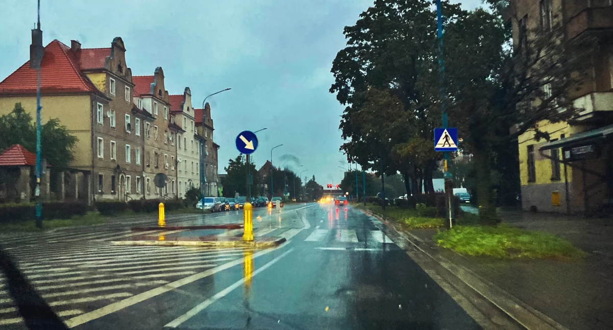 Silny deszcz i burze - ostrzeżenie meteo 
