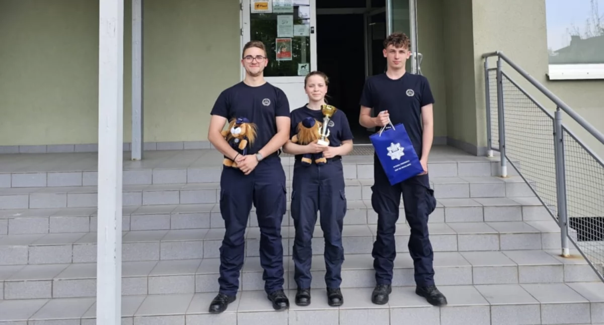 Uczniowie VII LO na podium Dolnośląskiej Olimpiady Klas Policyjnych