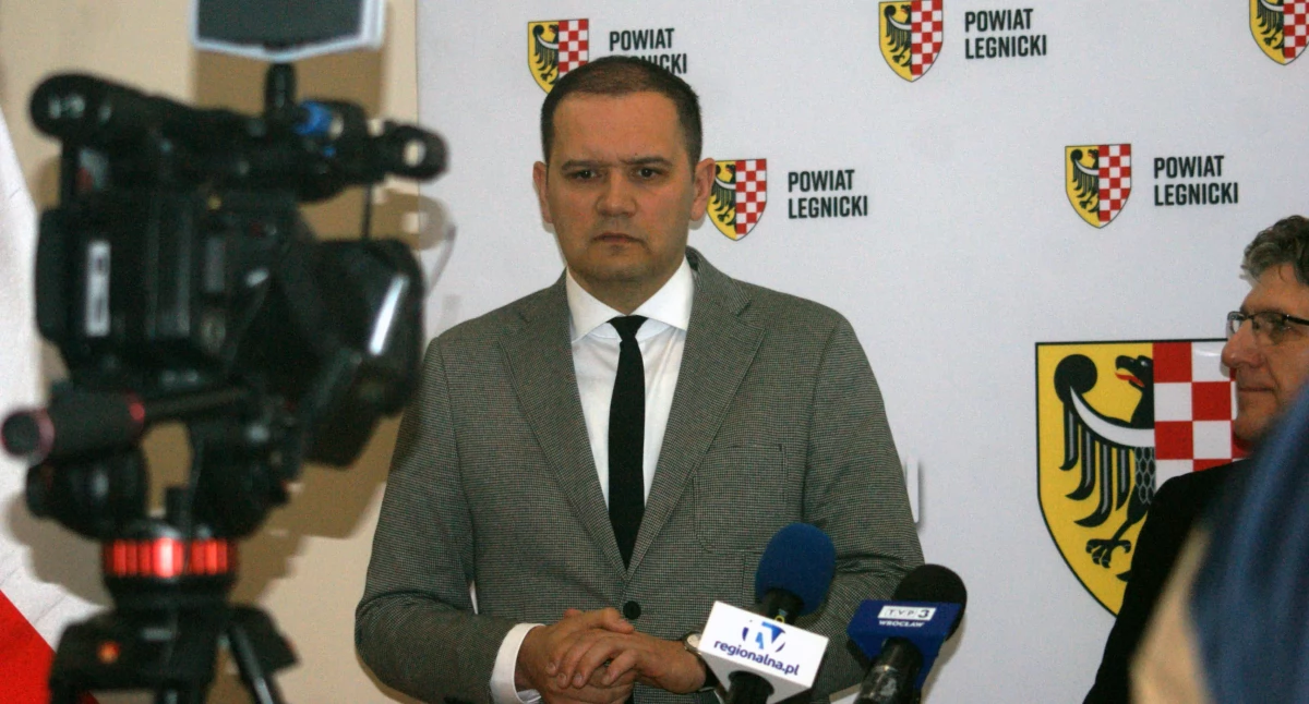 Gmina Miłkowice zapłaci za hejt na Legnicę