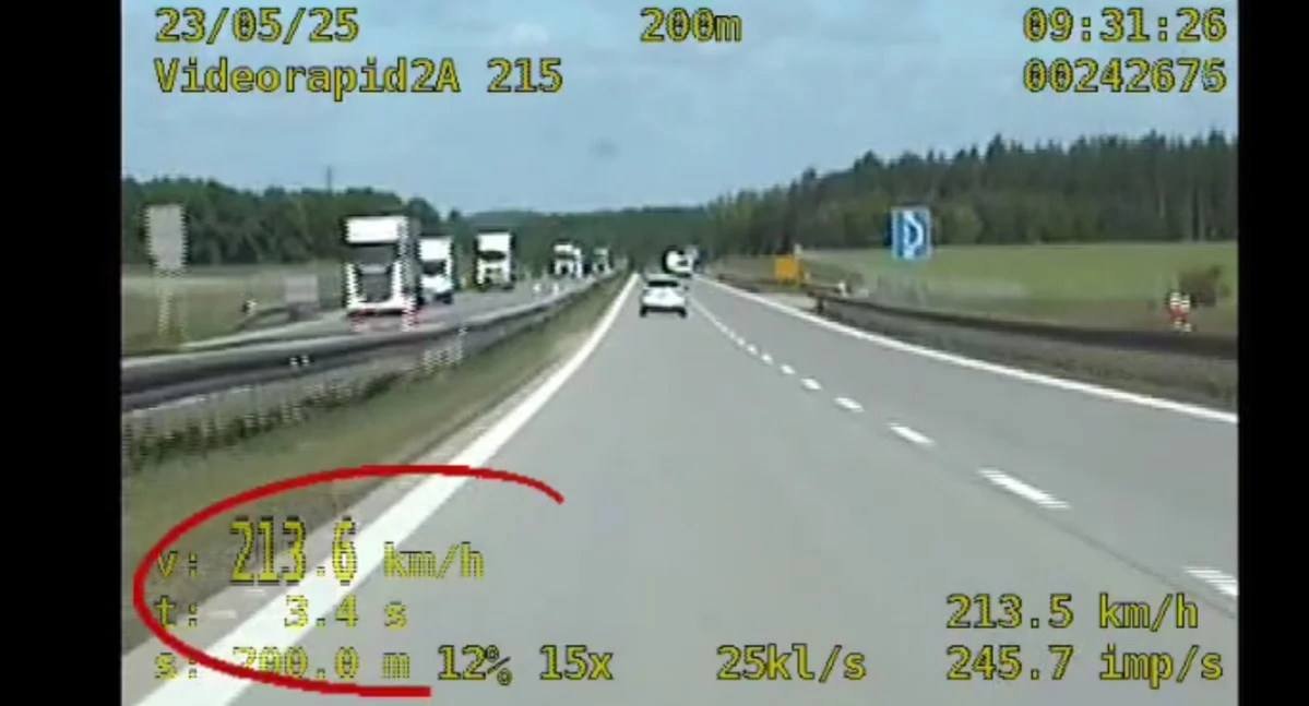 Surowa kara dla pirata - jechał autostradą z prędkością 213 kmh
