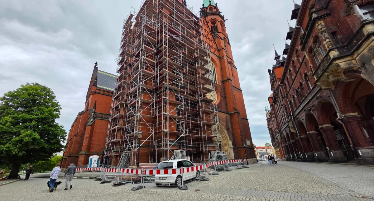 Trwają prace remontowe w legnickiej katedrze (FOTO)