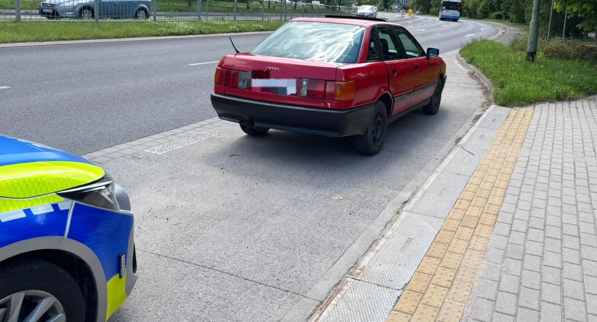 Naćpany wiózł ciężarną kobietę i małe dziecko