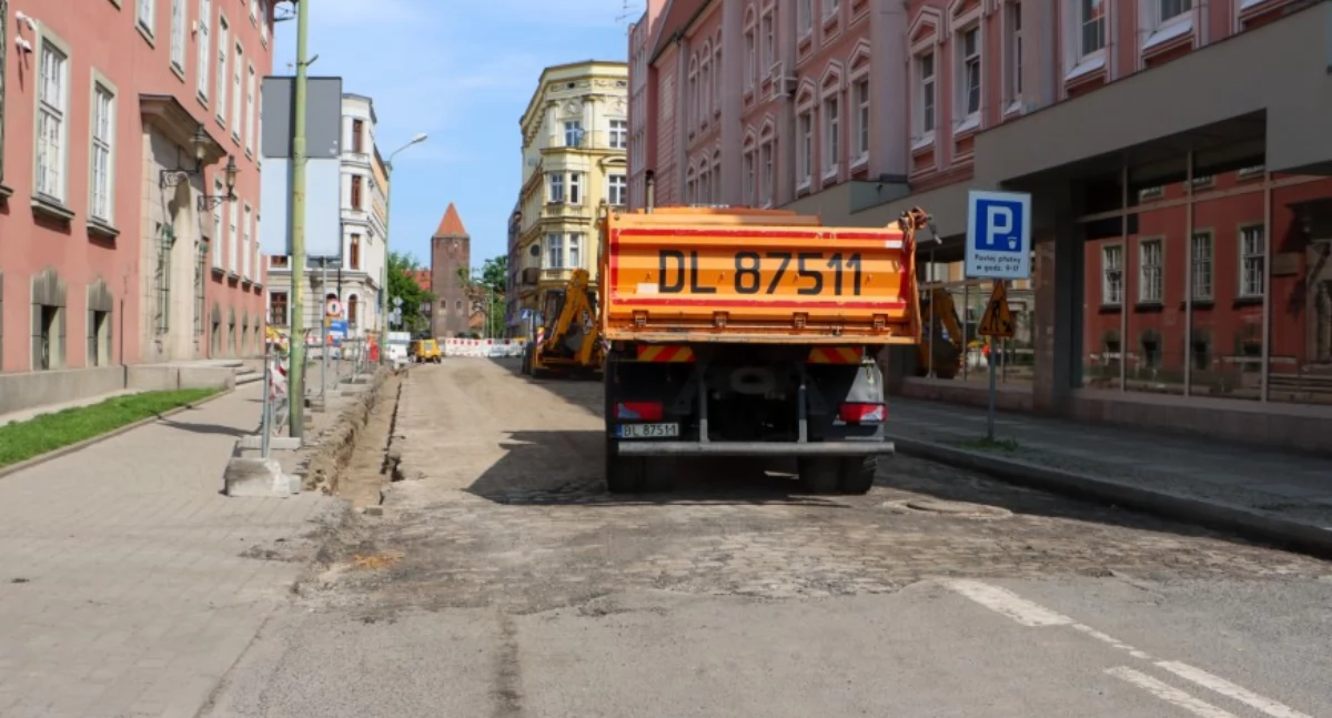 Przebudowa ulic w Legnicy. Zmiana organizacji ruchu na ul. Gwarnej