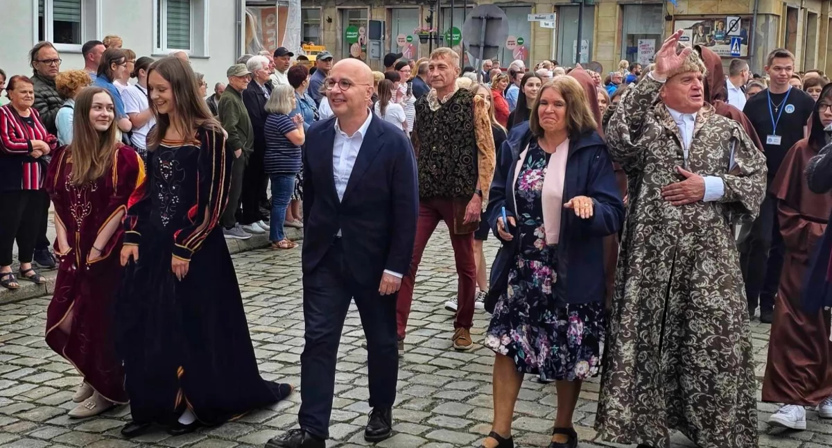 Bolesław Chrobry – król Polski. Dni Chojnowa 2025 rozpoczęte (FOTO - część 1)