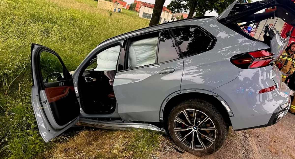 Pijany kierowca jechał autostradą A4 - skończył w rowie
