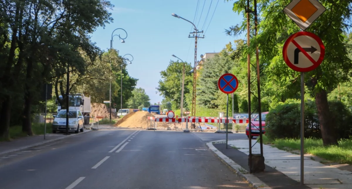 Uwaga, kierowcy! Zmiana organizacji ruchu na ul. Mickiewicza w Legnicy