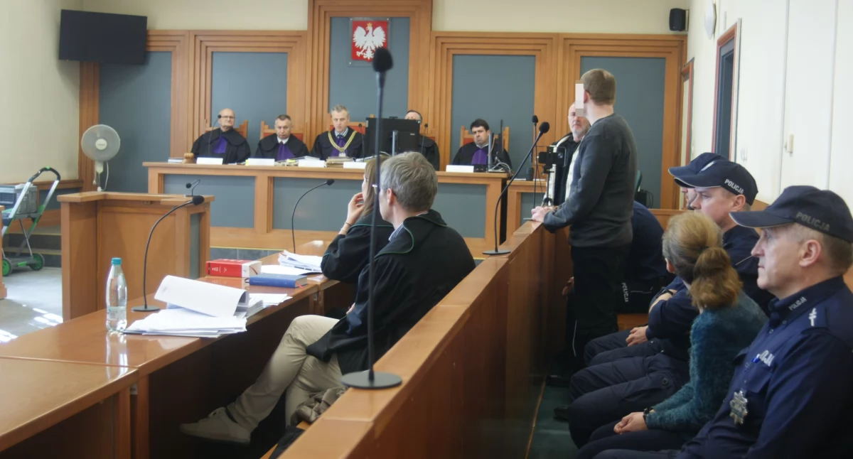 Sprawa katowanych dzieci. Policjanci, kuratorzy i urzędnicy bez zarzutów