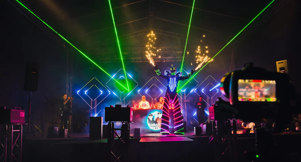 Bitwa DJ-ów - energetyczne show w Legnickim Polu. Gwiazdami Kalwi & Remi (FOTO)