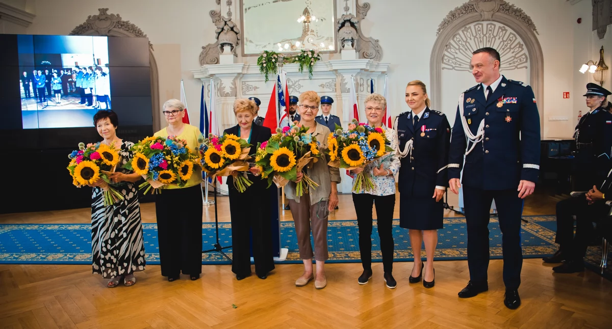 Uroczyste obchody święta Policji i 100-lecia służby kobiet w Policji (FOTO - część 1/2)
