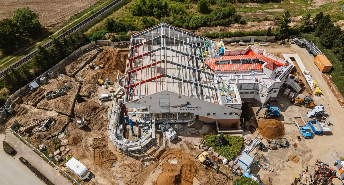 Trwa modernizacja krytej pływalni Słowianka w Jaworze