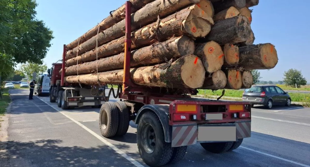 Na autostradzie A4 inspektorzy przerwali niebezpieczny transport