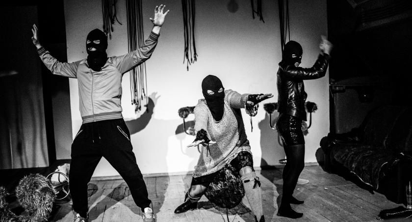 Mocne „Stop the Tempo!” na weekend w Teatrze Modrzejewskiej
