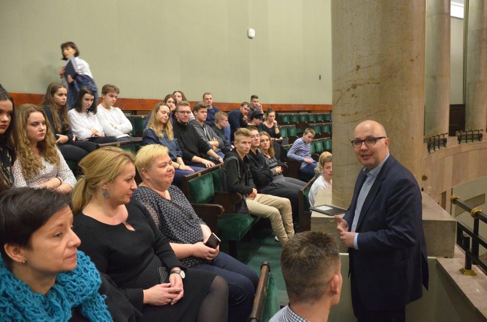 Legniczanie na gościnnych występach u posła Kropiwnickiego