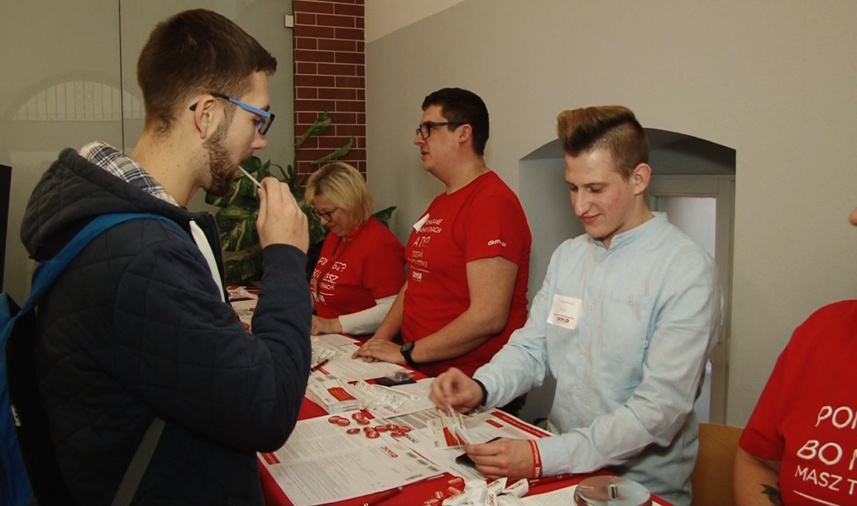 Rejestrują, tłumaczą, ratują życie – DKMS w Legnicy 