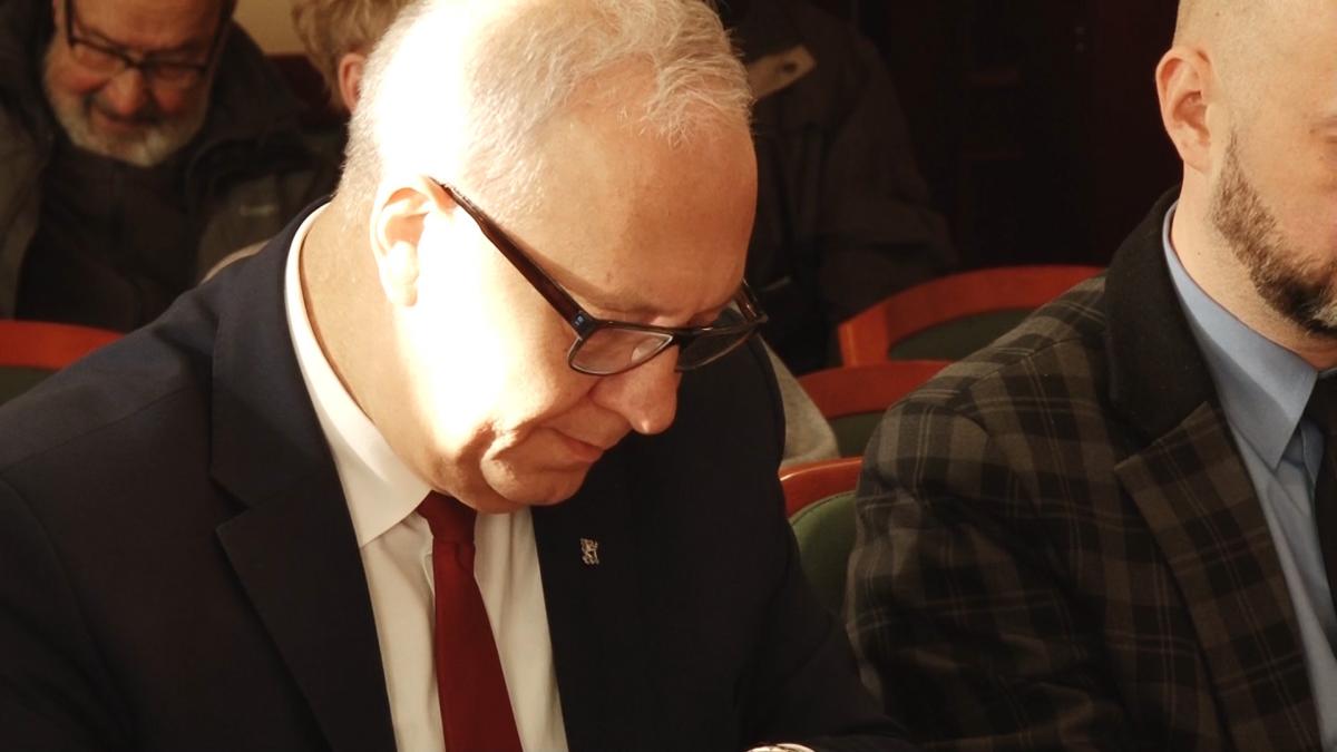 Radni głosowali w sprawie pensji prezydenta